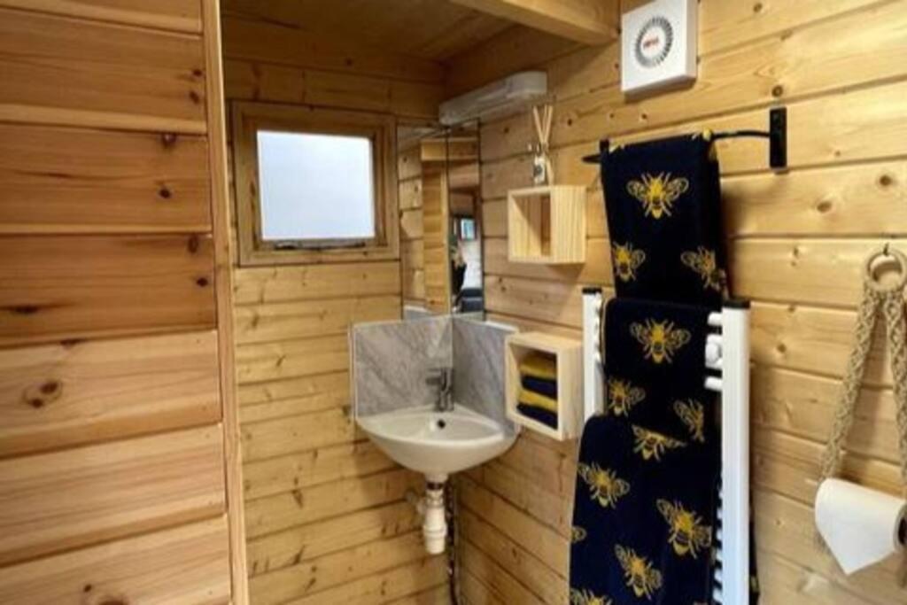 The Bee Hive Garden Room Dorchester Zewnętrze zdjęcie